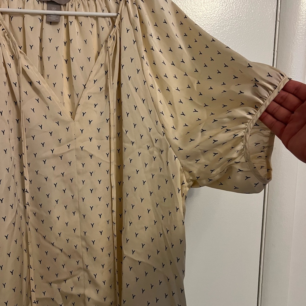 H&M Blouse - Picture 4 of 5